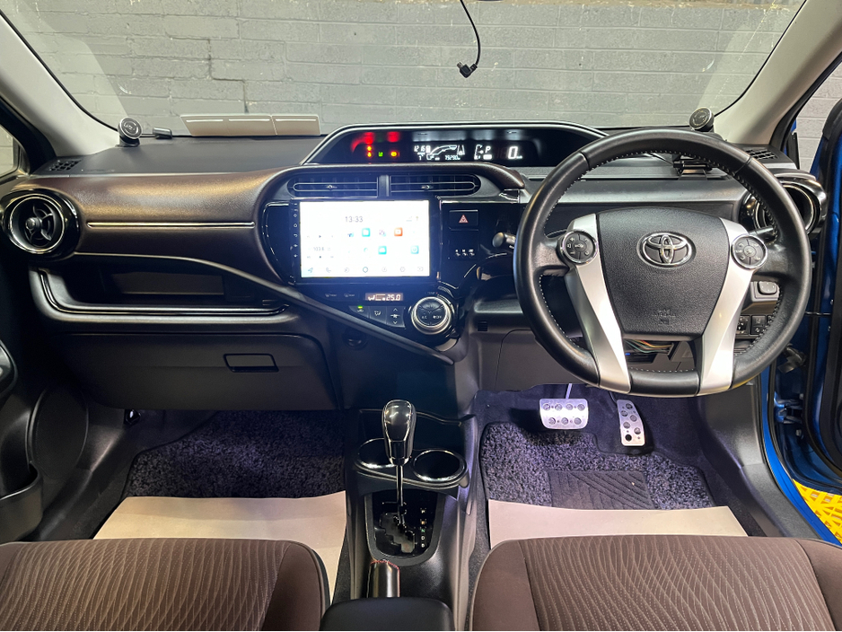 2016 Toyota Aqua 2016 hybrid auto €10,995