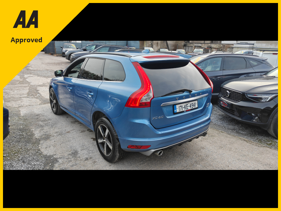2017 Volvo XC60 - image 5