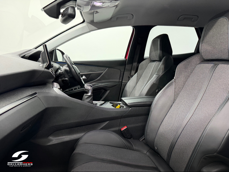 2022 Peugeot 3008 - image 10