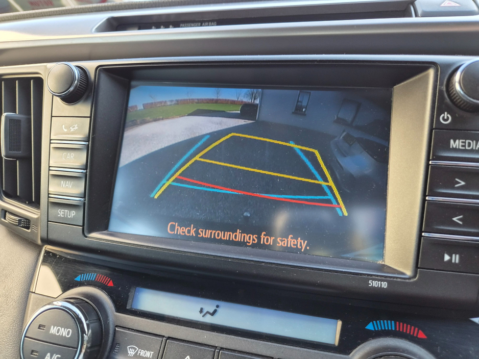 2016 Toyota Rav4 - image 19