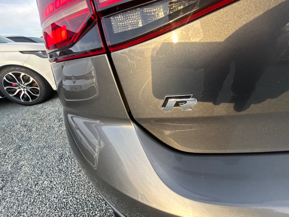 2017 Volkswagen Golf - image 45