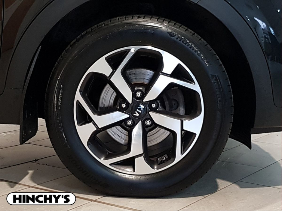 2020 Kia Sportage - image 8