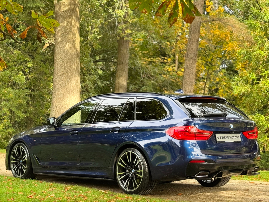 2019 BMW 5 Series - image 40