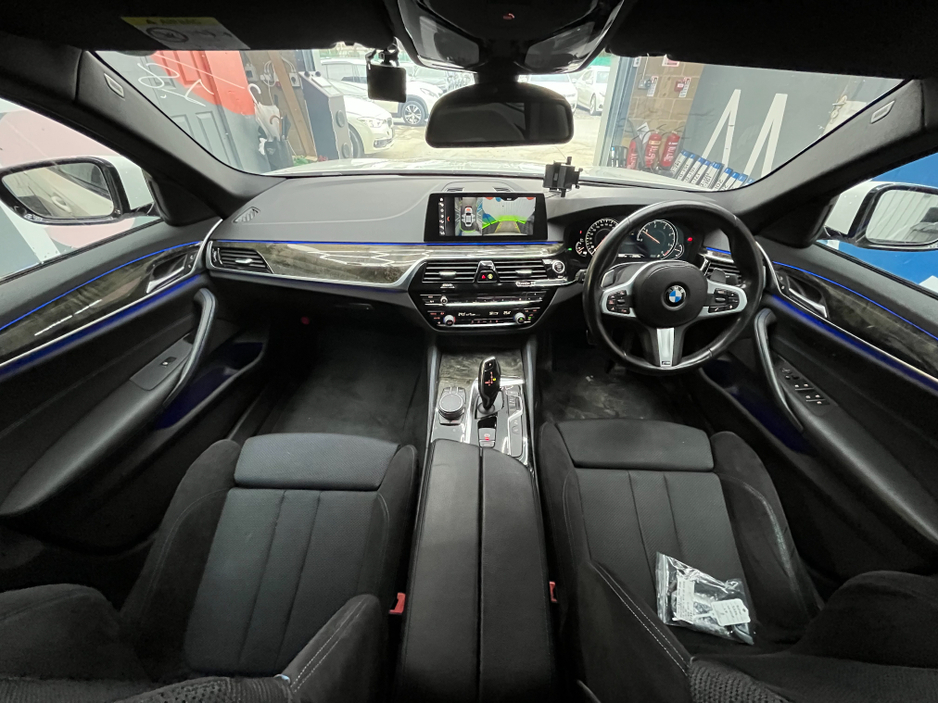 2018 BMW 5 Series - image 20