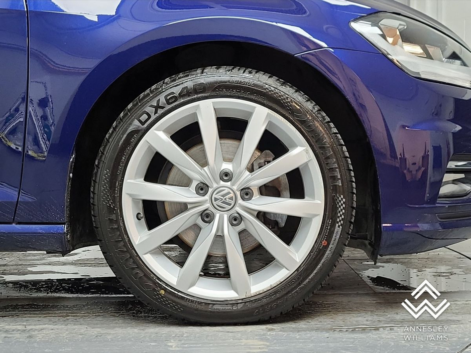 2020 Volkswagen Golf 1.5 TSI 150HP Highline €21,950