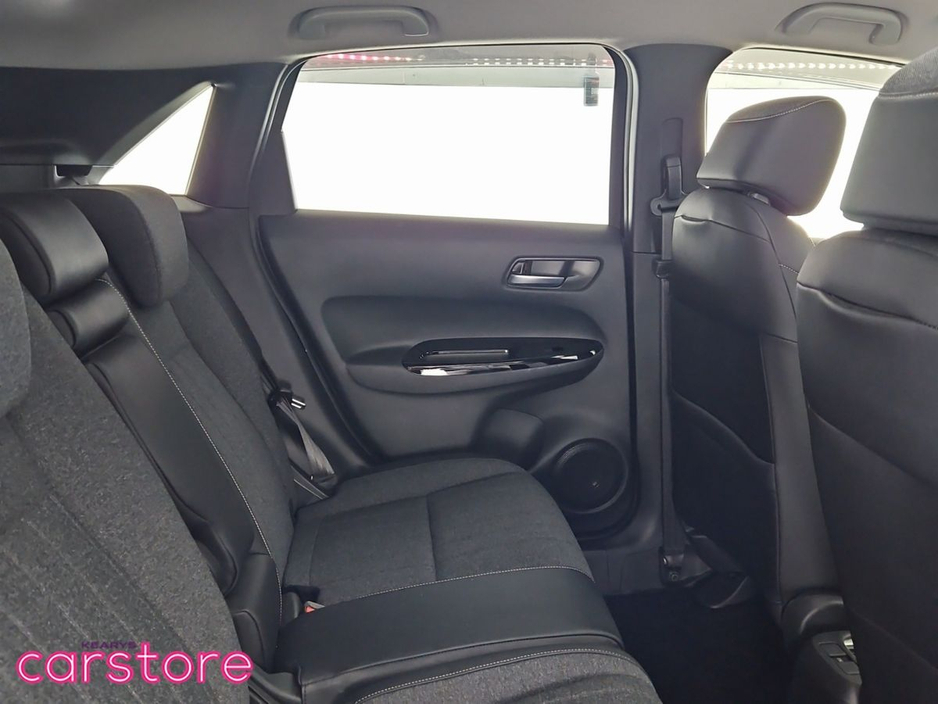 2020 Honda Fit - image 10