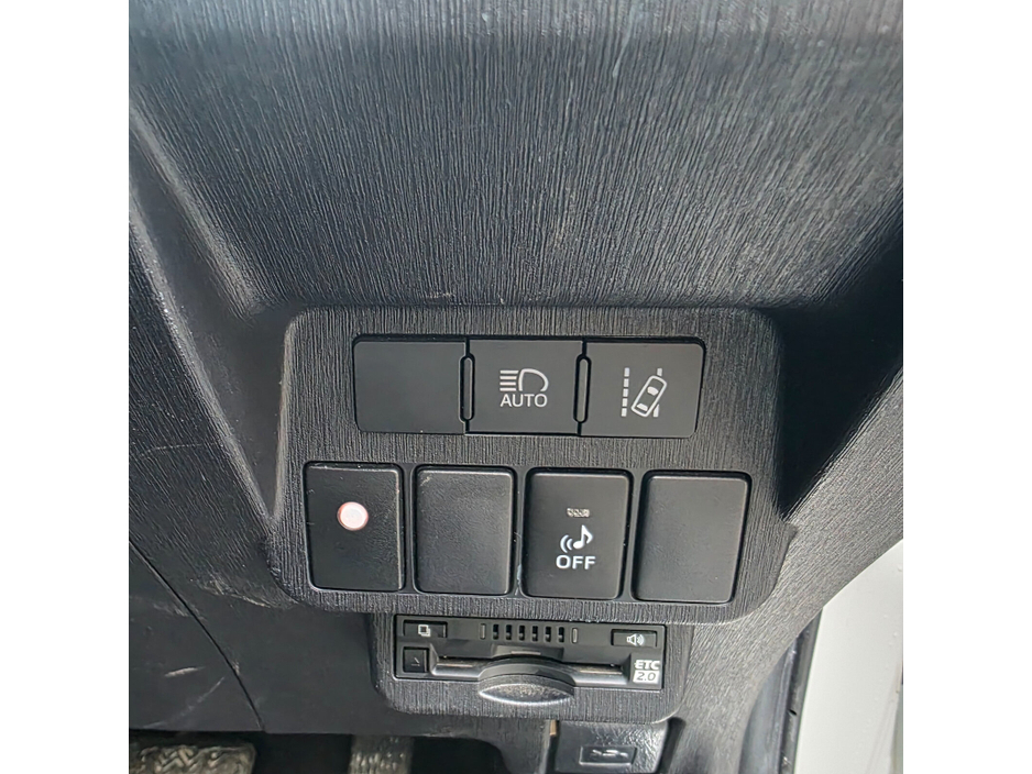 2020 Toyota Prius 1.8 Hybrid €25,950