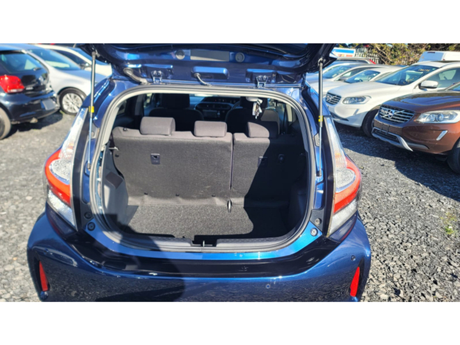 2019 Toyota Aqua - image 13