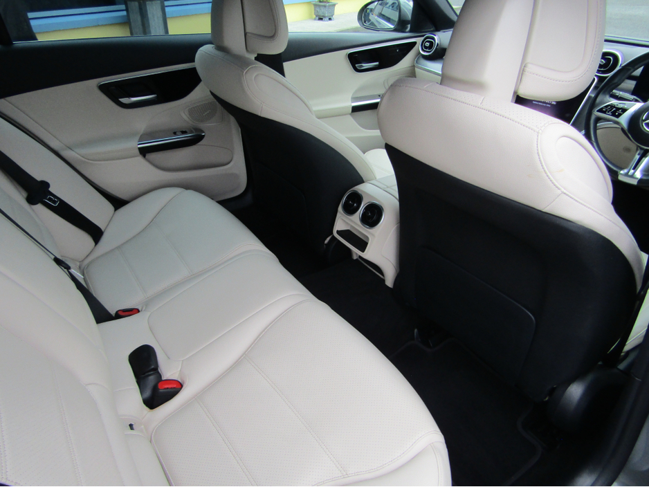2022 Mercedes-Benz C Class - image 9
