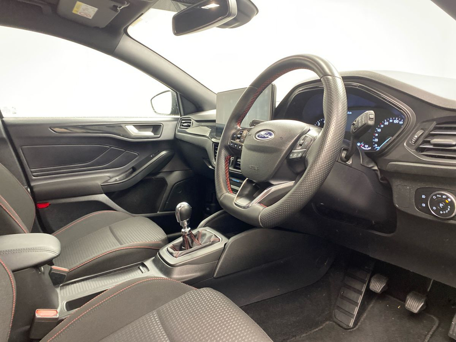 2024 Ford Focus - image 5