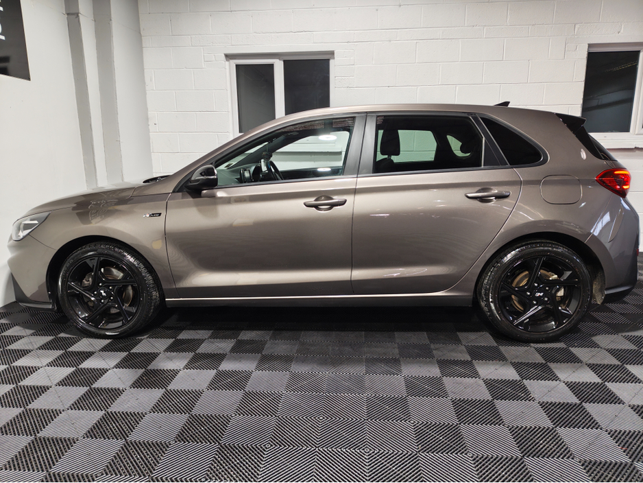 2022 Hyundai i30 - image 26