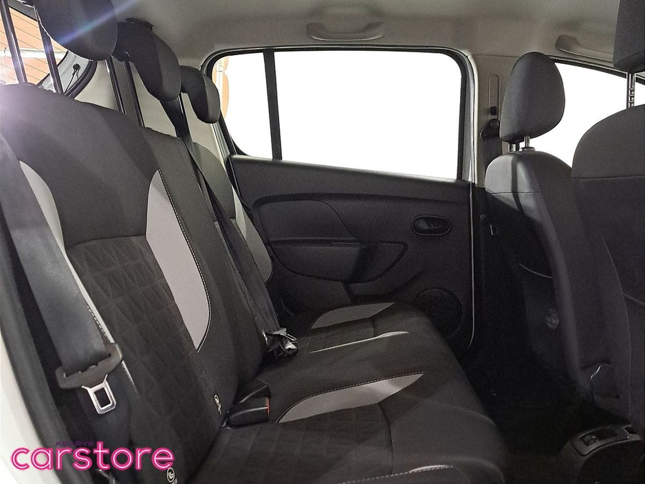 2015 Dacia Sandero Stepway TCe 90 S&S SIGNATURE €10,380