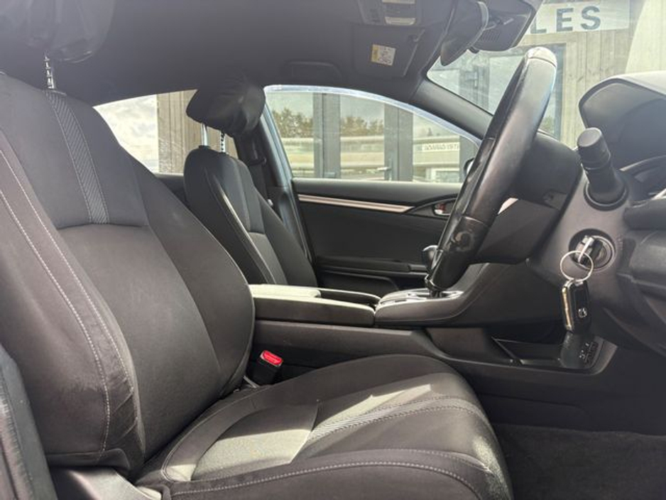 2018 Honda Civic - image 22