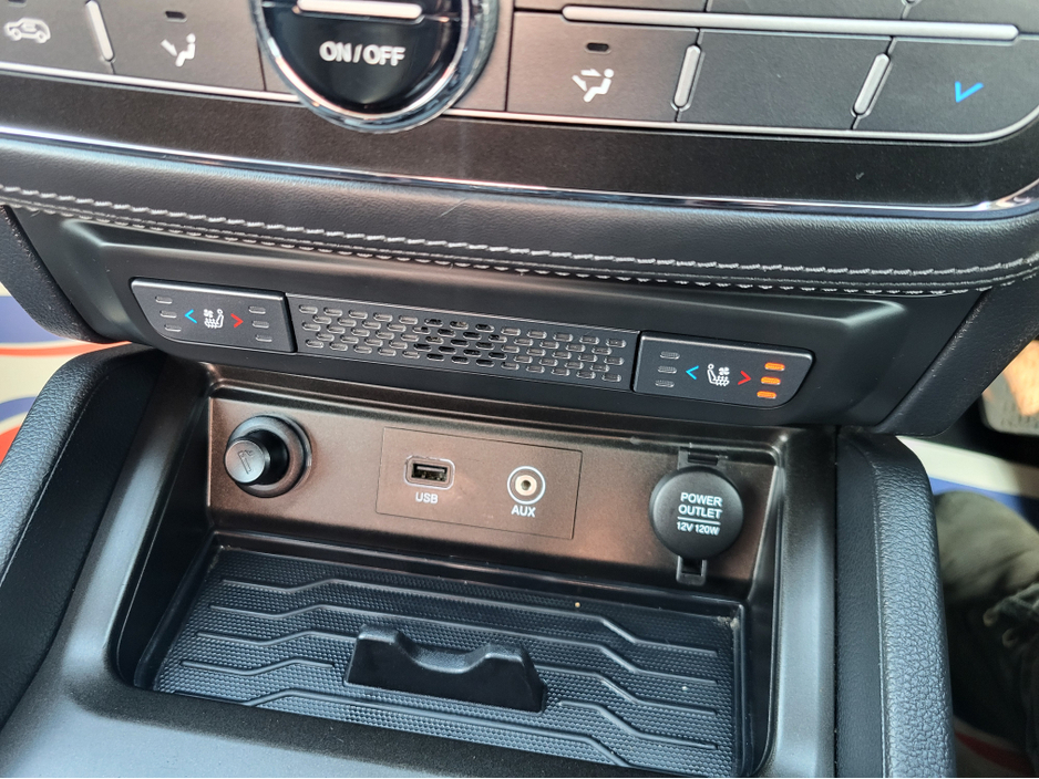 2021 Ssangyong Musso - image 26