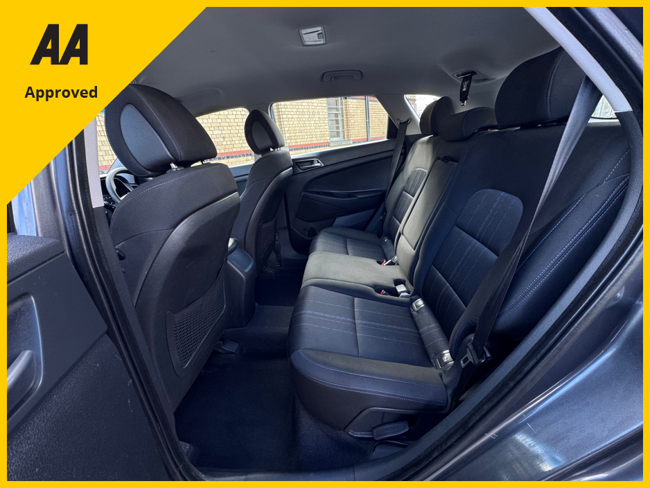 2017 Hyundai Tucson - image 10