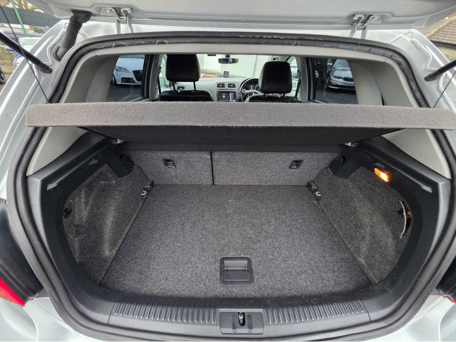 2016 Volkswagen Polo - image 10