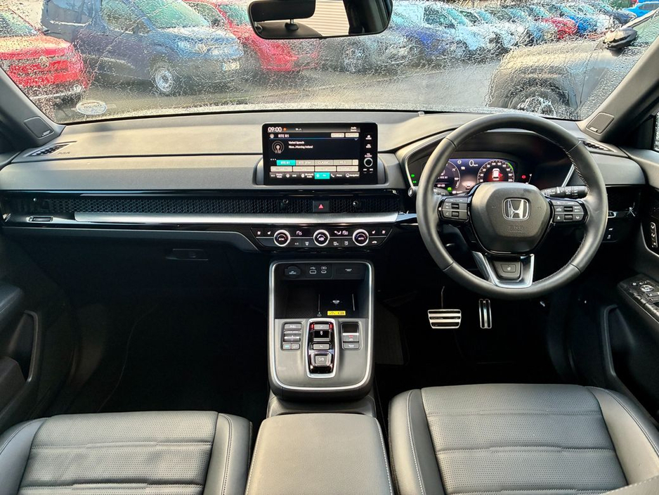 2025 Honda CR-V - image 11