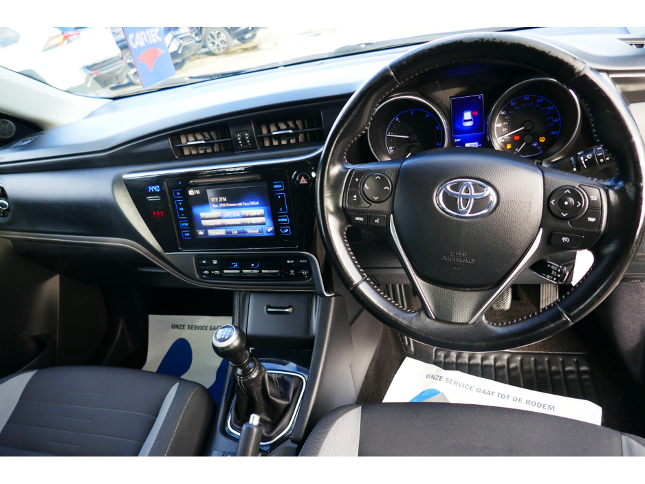 2015 Toyota Auris DIESEL 1.6 D-4D BUSINESS EDITION 110BHP €9,500