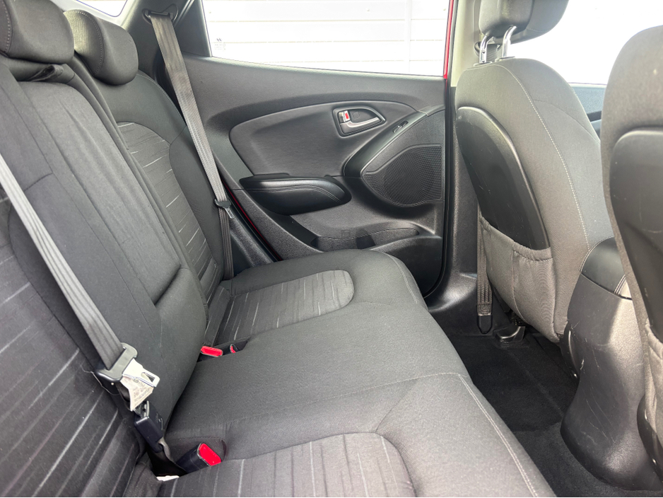 2014 Hyundai ix35 - image 8