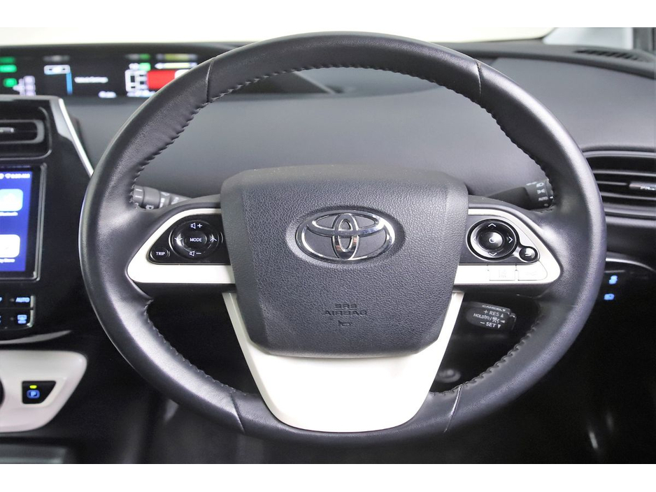 2019 Toyota Prius - image 14