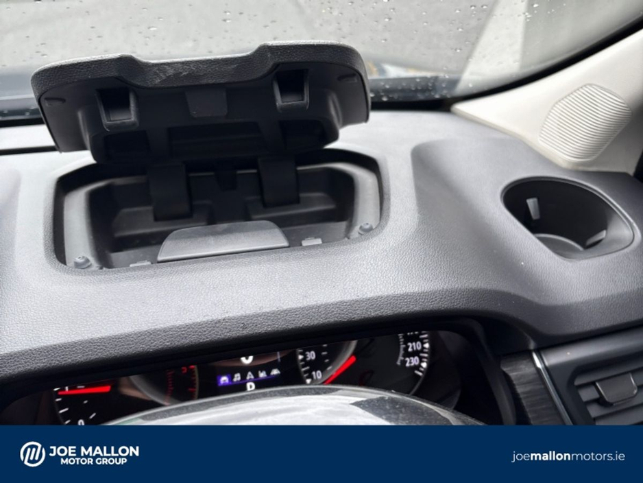 2022 Renault Trafic - image 22