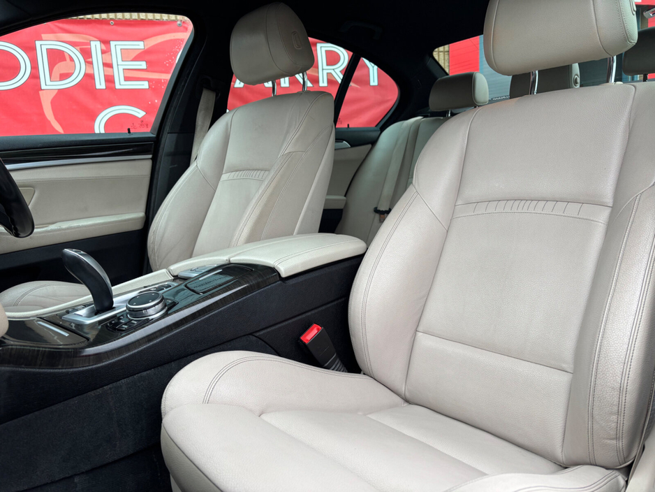2015 BMW 5 Series 520d M Sport Auto €15,950