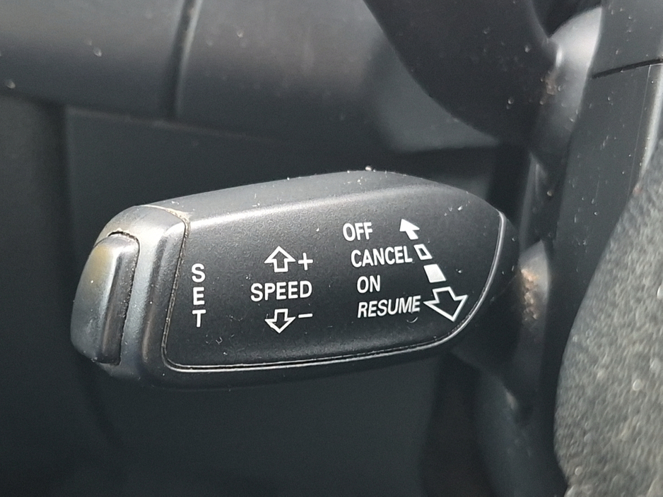 2014 Audi A4 - image 17