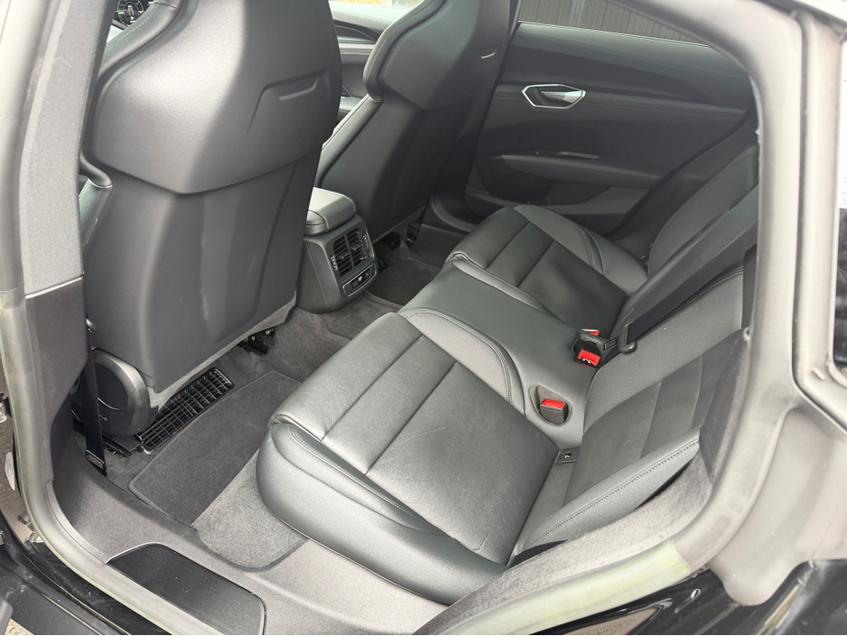 2023 Audi e-tron GT quattro - image 15