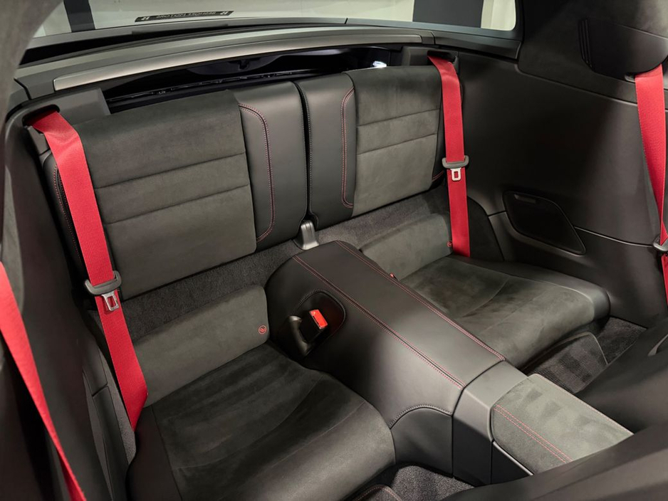 2024 Porsche 911 - image 24