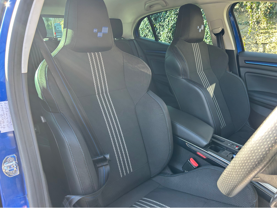 2017 Renault Megane - image 17