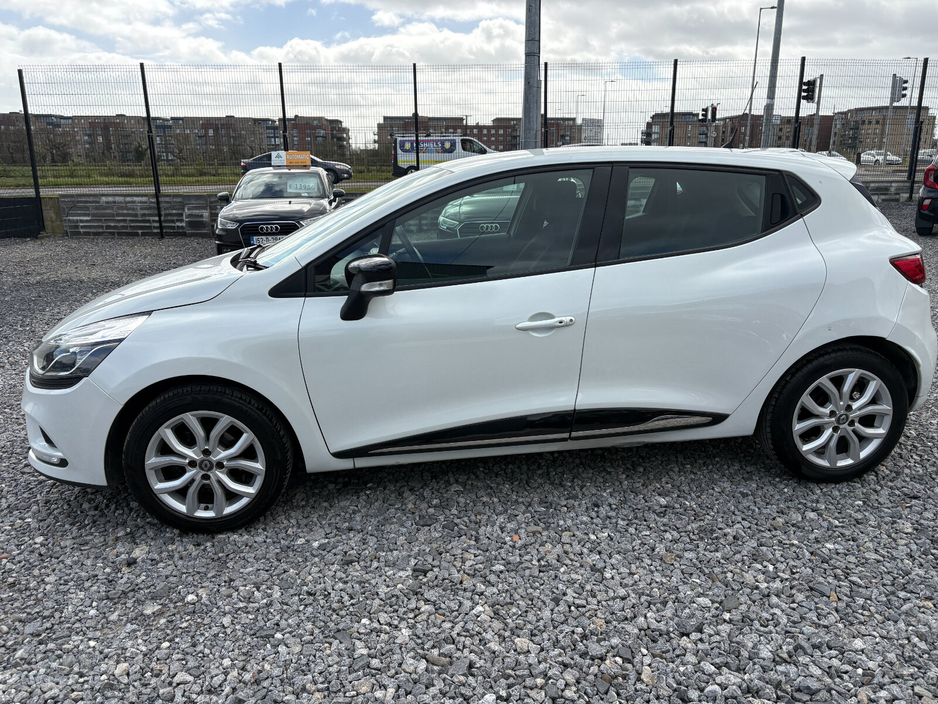 2019 Renault Clio - image 6