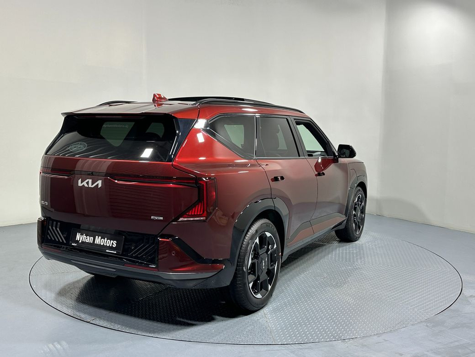 2026 Kia EV5 - image 7