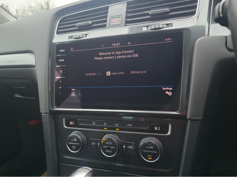 2017 Volkswagen Golf ( 172 REG 1.2 TSI NAVIGATION  ANDROID AUTO CARPLAY SIMI DEALER LOW TAX BAND €16,950