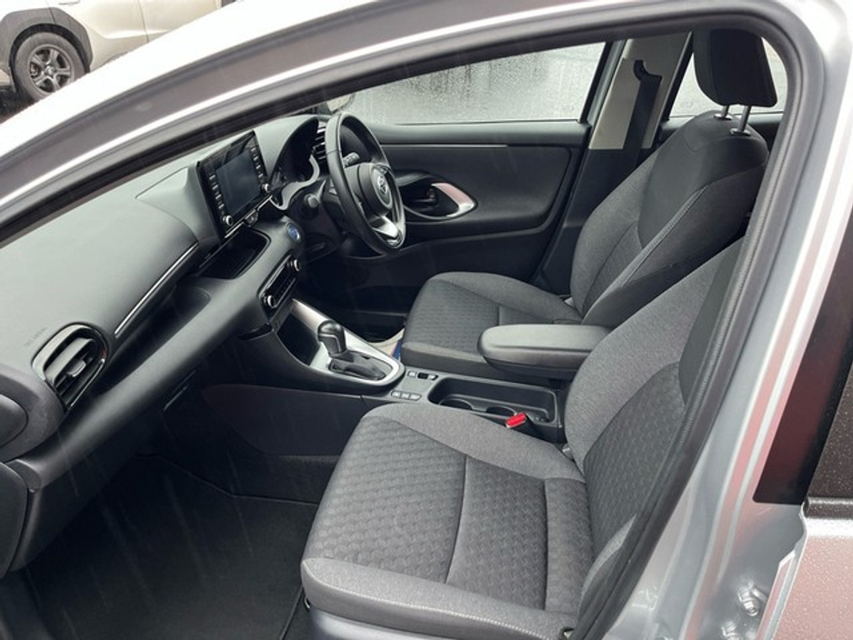 2024 Toyota Yaris YARIS 1.5 HYBRID LUNA €26,900