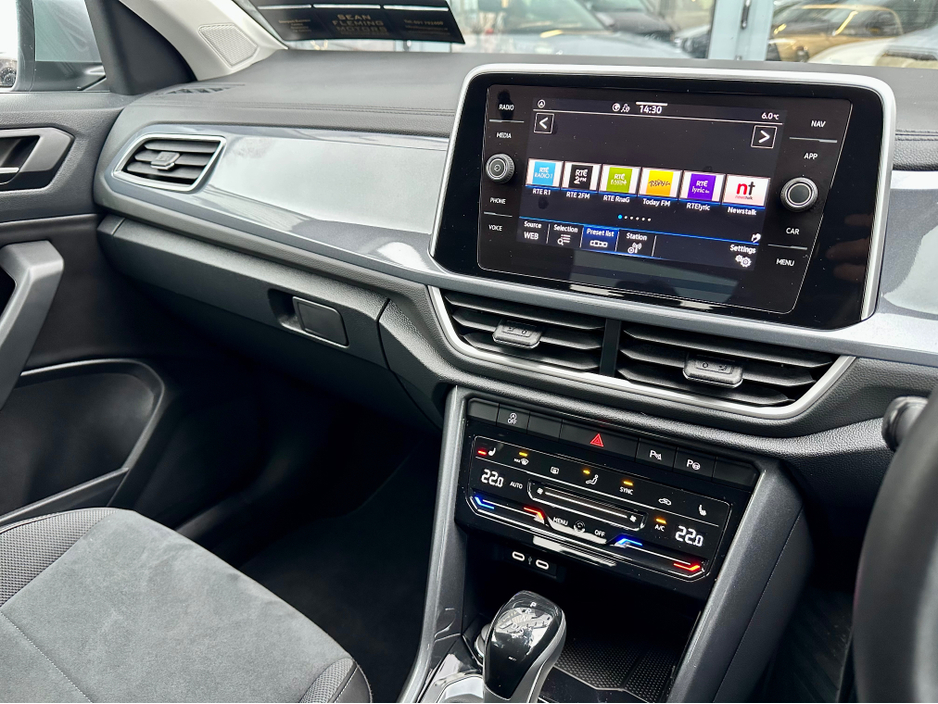 2023 Volkswagen T-Roc ++JUST 6K KML++ STYLE 1.5 TSI D7F 150HP €34,950