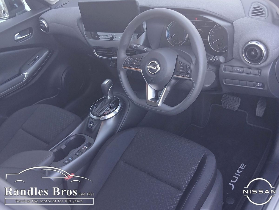 2025 Nissan Juke - image 10
