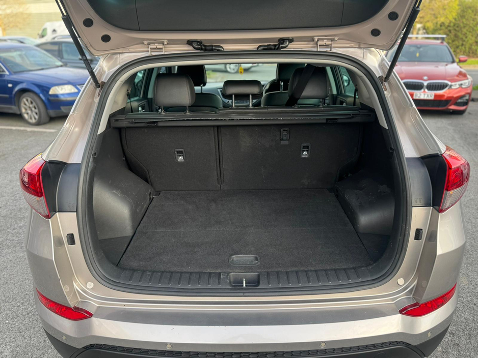 2017 Hyundai Tucson - image 15