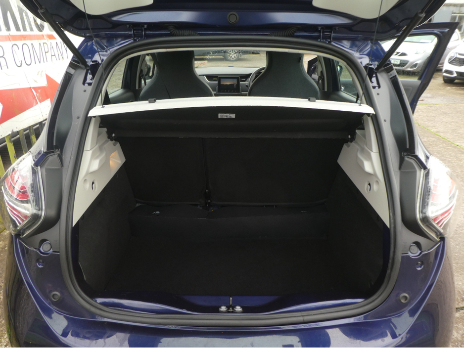 2023 Renault Zoe - image 7