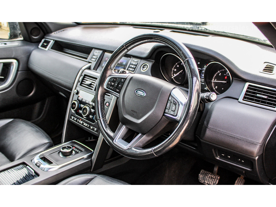 2019 Land Rover Discovery Sport - image 14