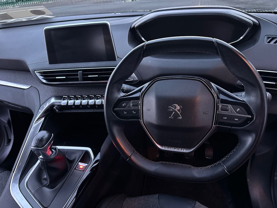 2019 Peugeot 5008 1.2 PETROL, ALLURE, 130BHP LOW KMS, NATIONWIDE WARRANTY, NEW NCT, AA APPROVED, FINANCE, 5 STAR REVIEWS €20,995