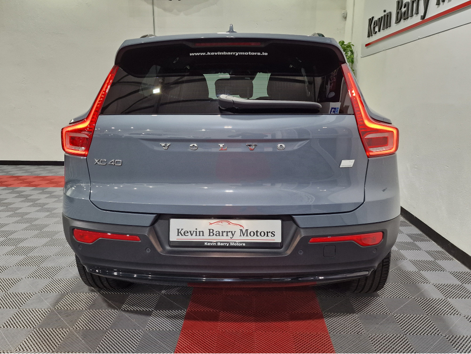 2023 Volvo XC40 T4 PLUS DARK RECHARGE AUTOMATIC **ONE OWNER / APPLE CARPLAY / CRUISE CONTROL / ELECTRIC BOOTLID / HEATED FRONT & REAR SEATS / HEATED STEERING WHEEL / 360 DEGREE CAMERA / WIRELESS PHONE CHARGING** €38,900