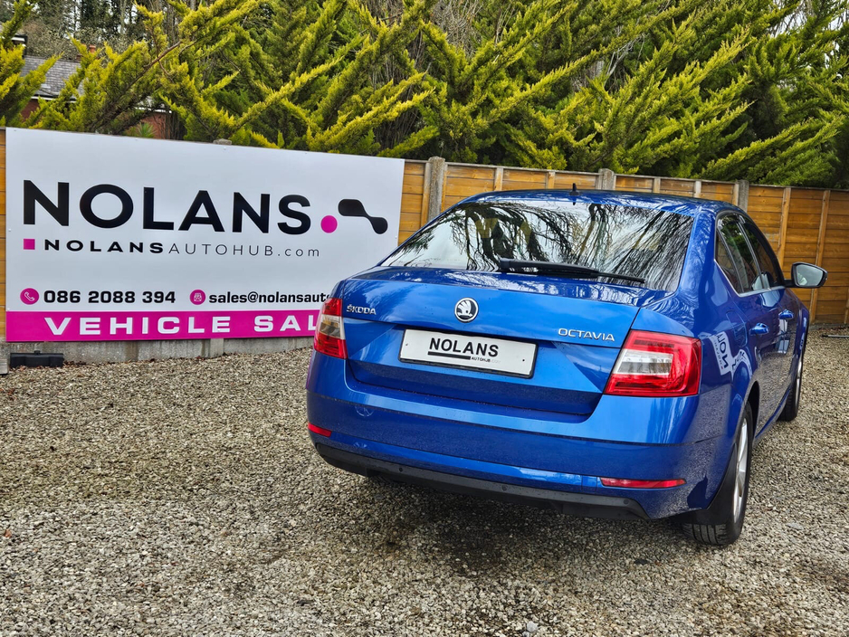 2020 Skoda Octavia - image 10