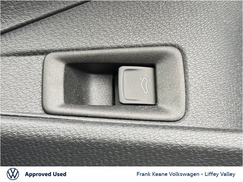 2024 Volkswagen ID.4 - image 20