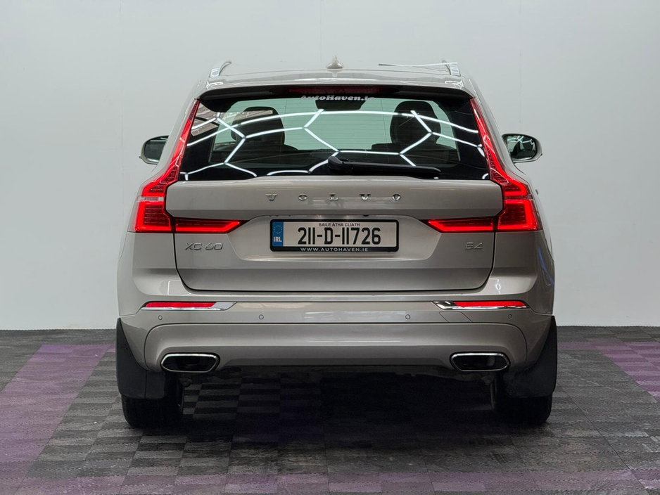 2021 Volvo XC60 - image 5