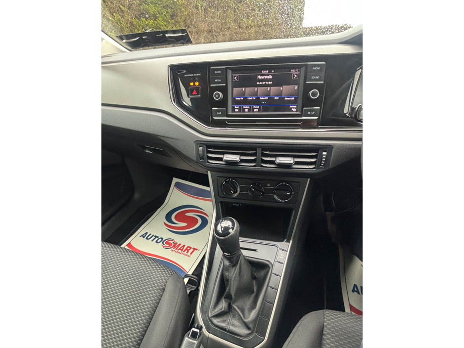 2019 Volkswagen Polo - image 12