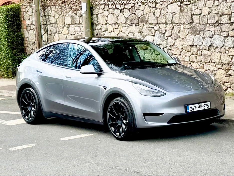 2024 Tesla Model Y - image 8