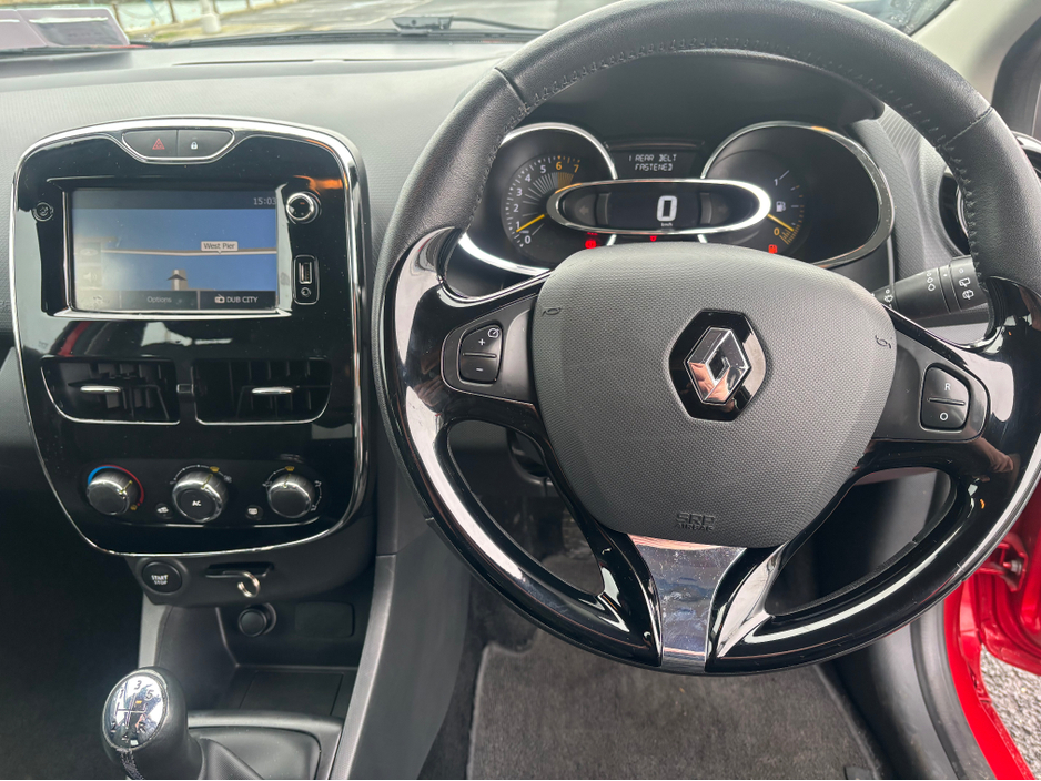 2013 Renault Clio - image 8