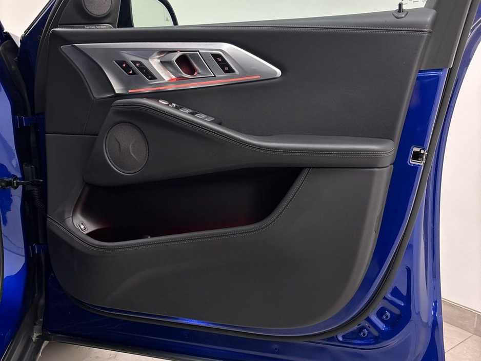 2025 BMW XM - image 23