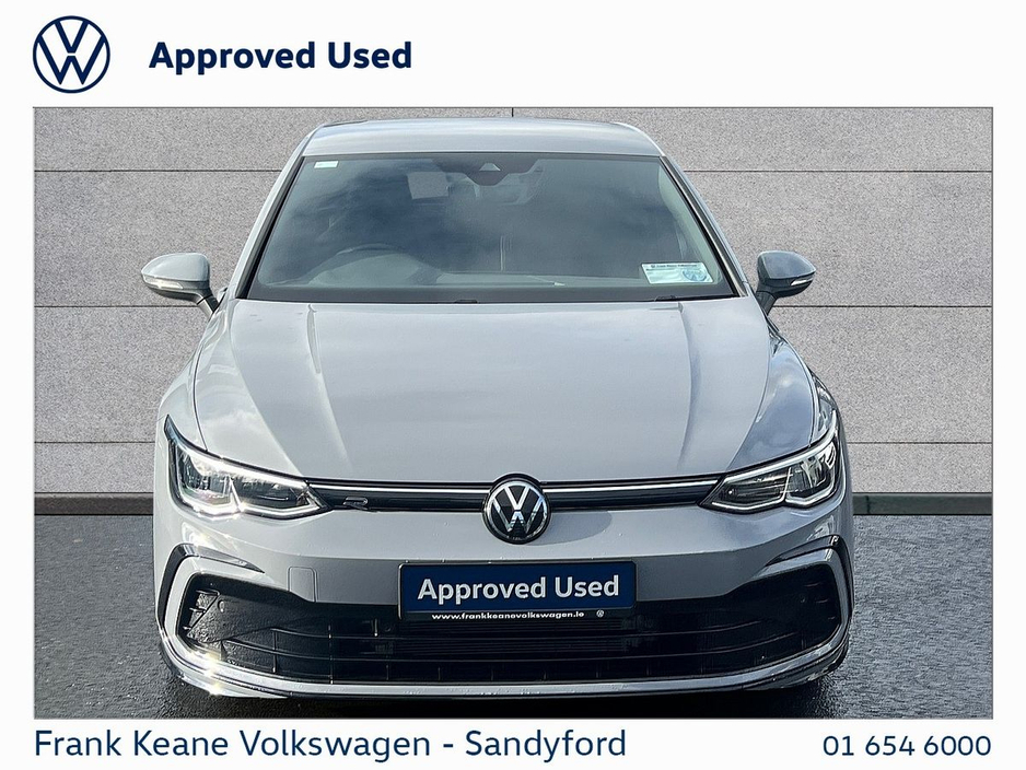 2023 Volkswagen Golf - image 10