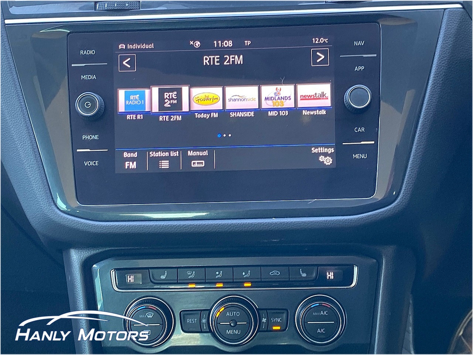 2020 Volkswagen Tiguan - image 22